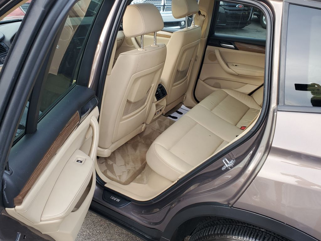 Photo 9 of this BMW X3