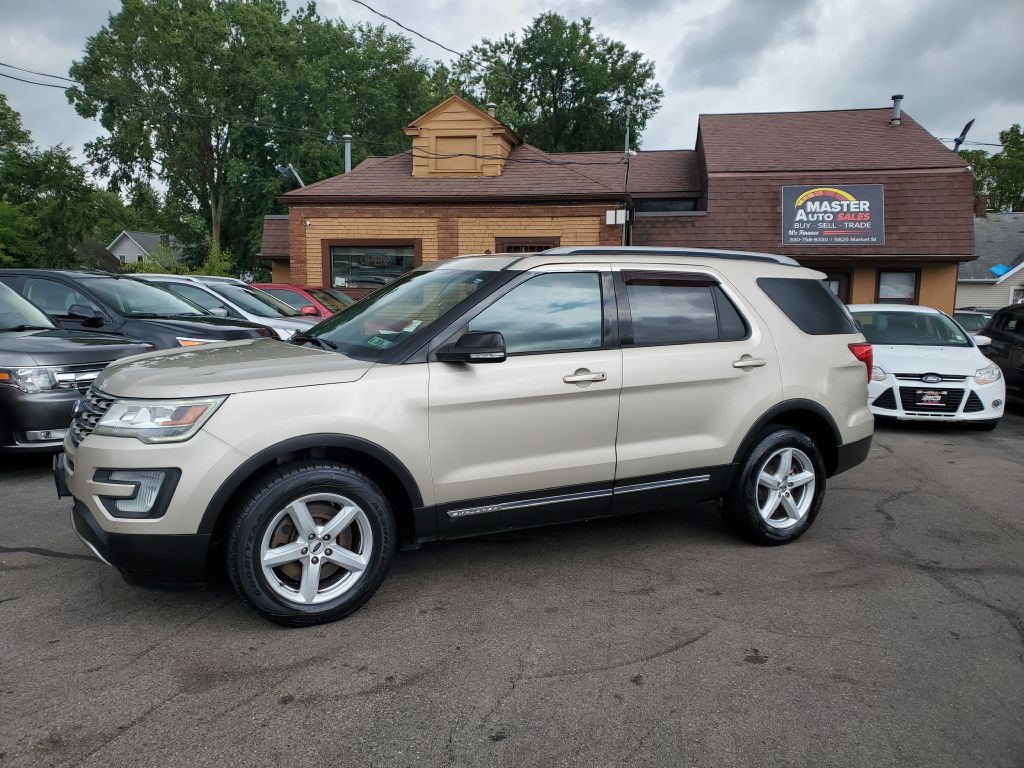 Photo 2 of this FORD EXPLORER