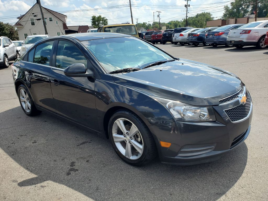 Photo 7 of this CHEVROLET CRUZE