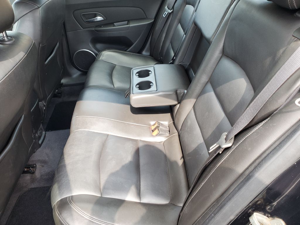 Photo 11 of this CHEVROLET CRUZE