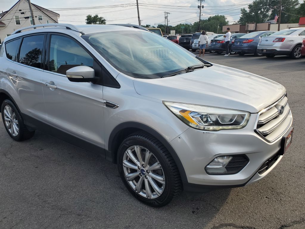 Photo 7 of this FORD ESCAPE