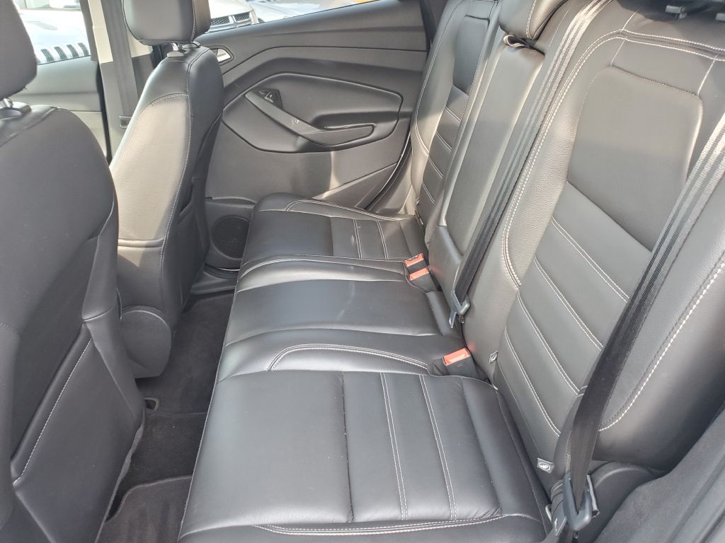 Photo 11 of this FORD ESCAPE