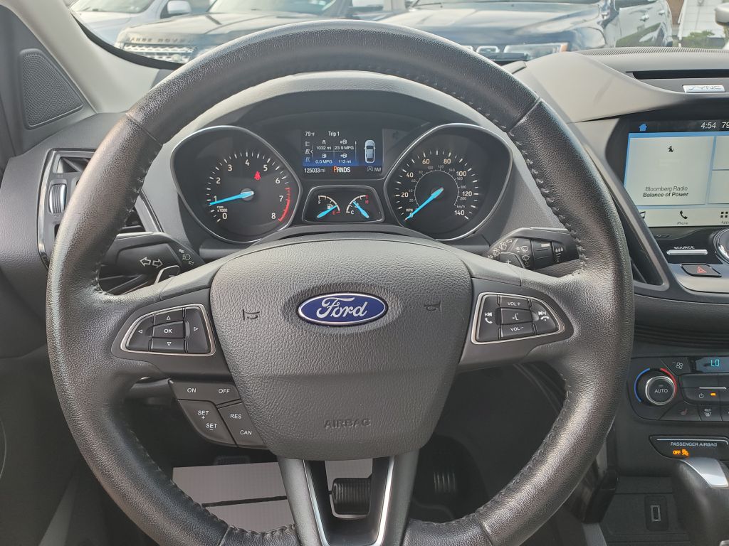 Photo 13 of this FORD ESCAPE