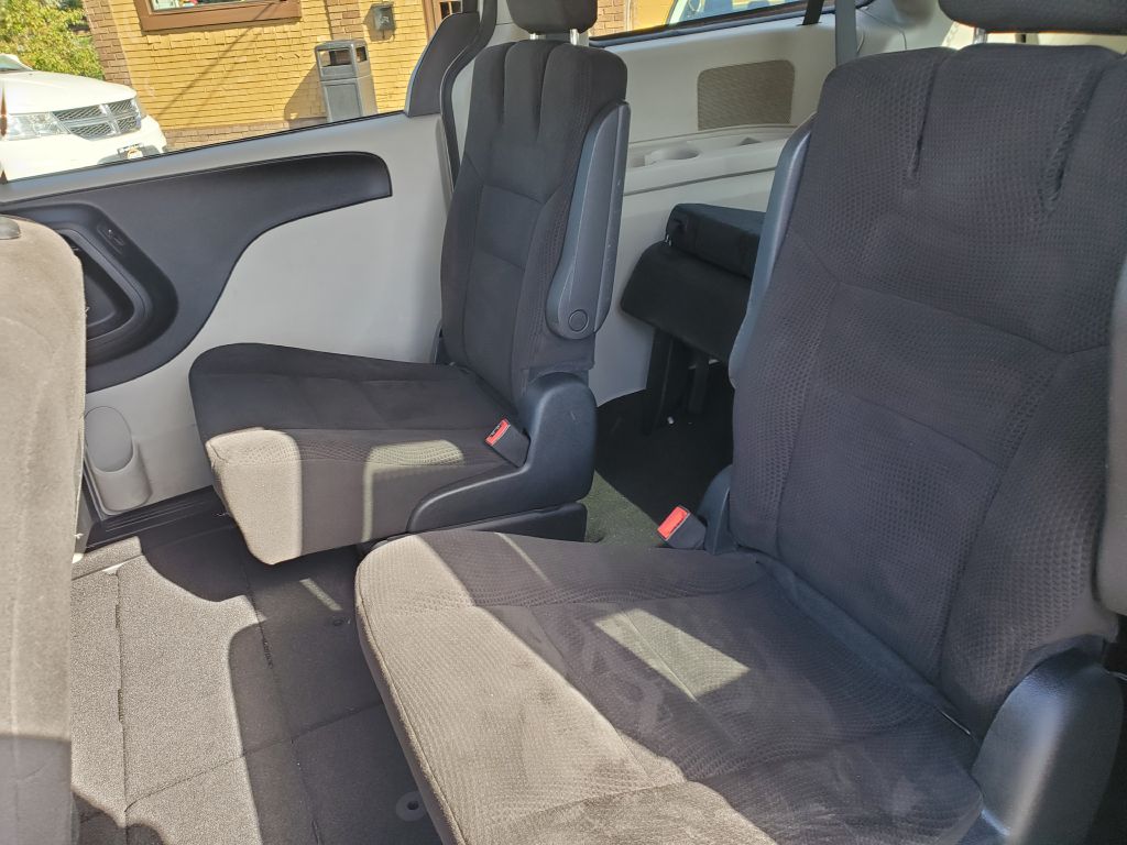 Photo 11 of this DODGE GRAND CARAVAN
