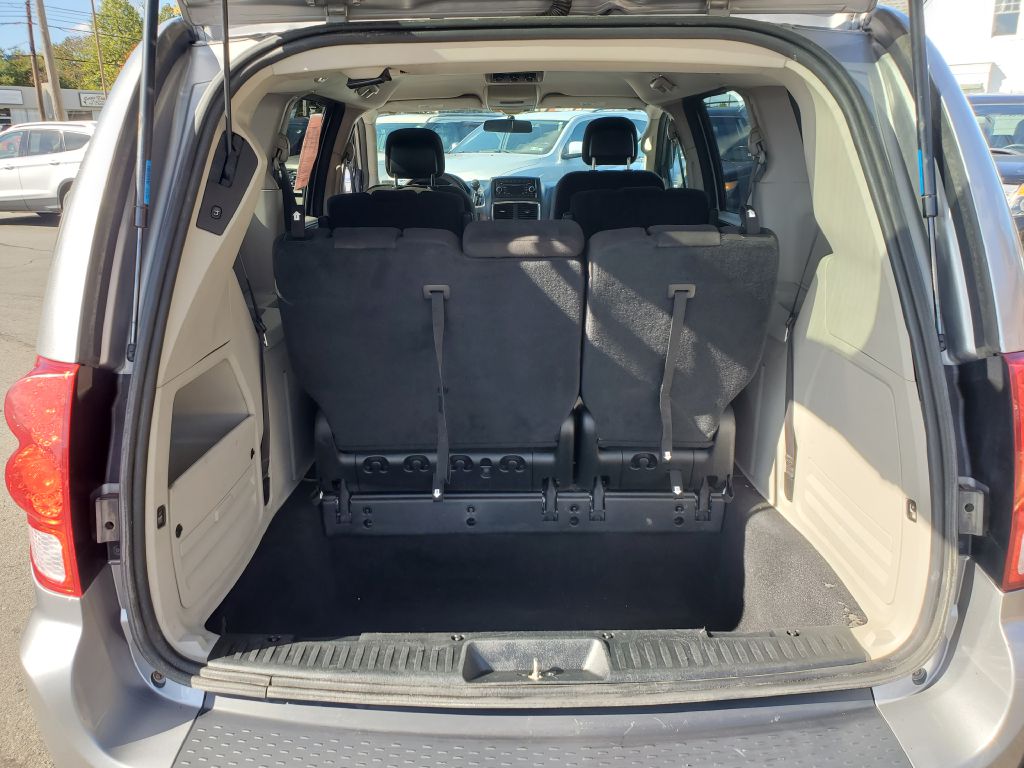 Photo 19 of this DODGE GRAND CARAVAN