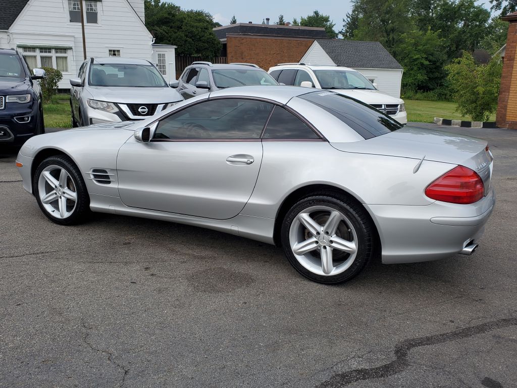 Photo 3 of this MERCEDES-BENZ SL