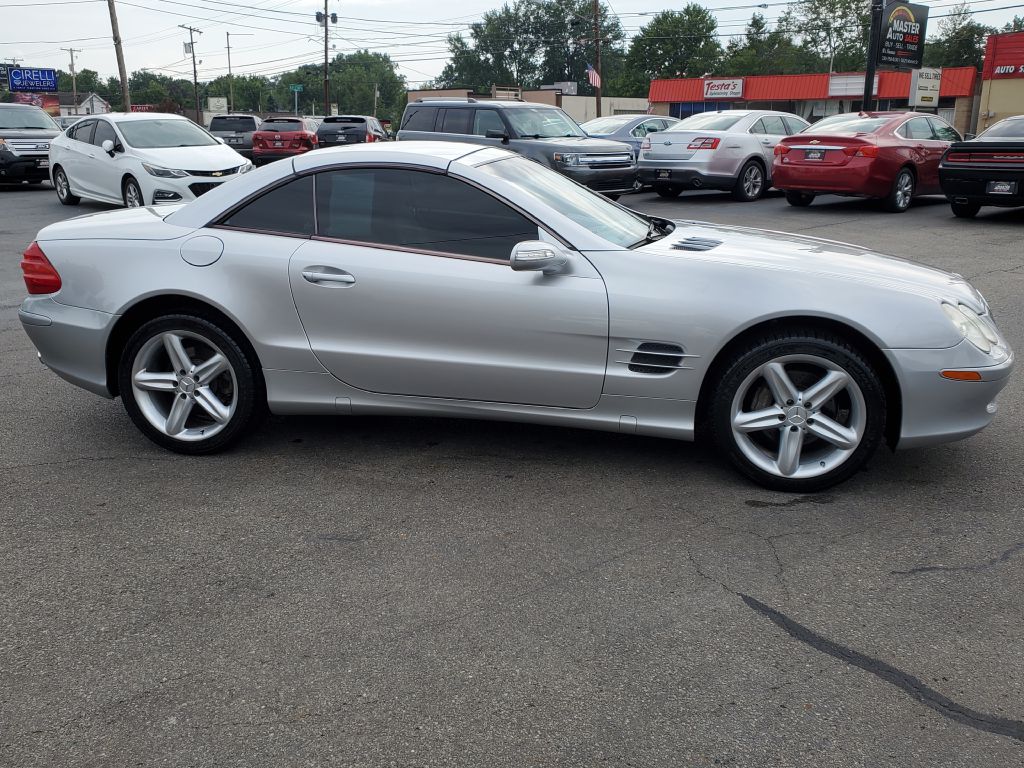 Photo 9 of this MERCEDES-BENZ SL