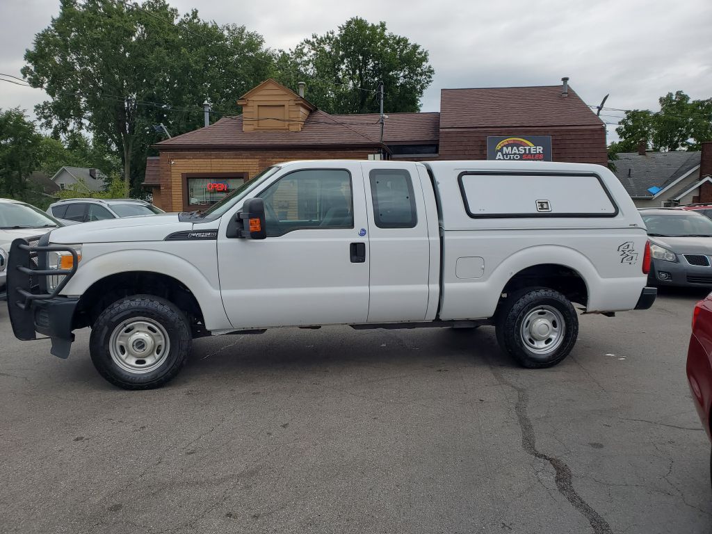 Photo 2 of this FORD F250