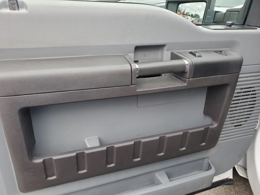 Photo 11 of this FORD F250