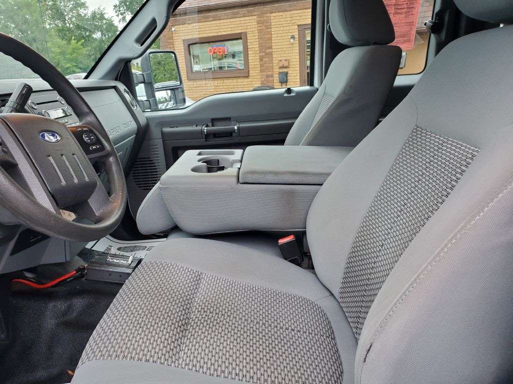 Photo 12 of this FORD F250