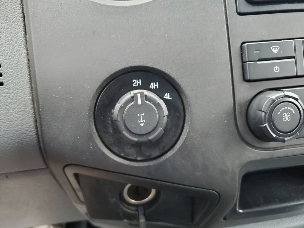 Photo 17 of this FORD F250