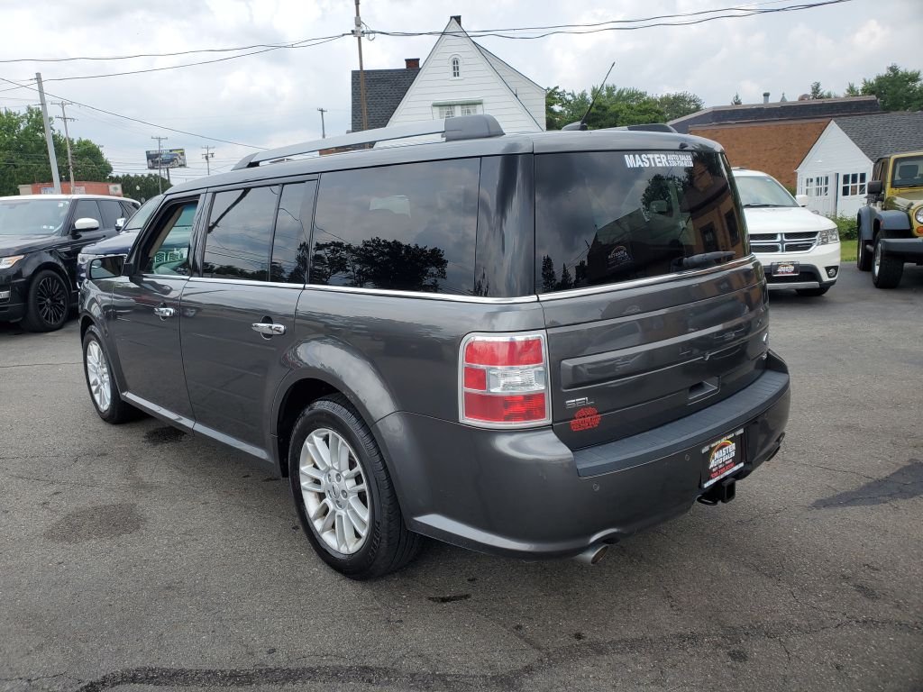 Photo 3 of this FORD FLEX