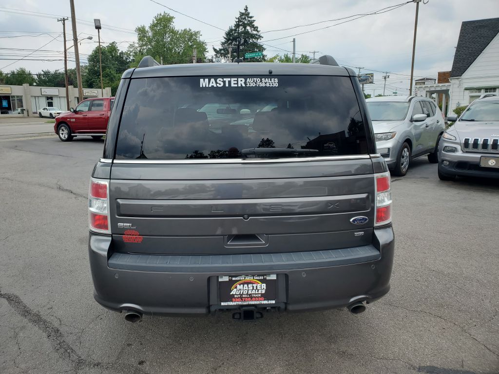 Photo 4 of this FORD FLEX
