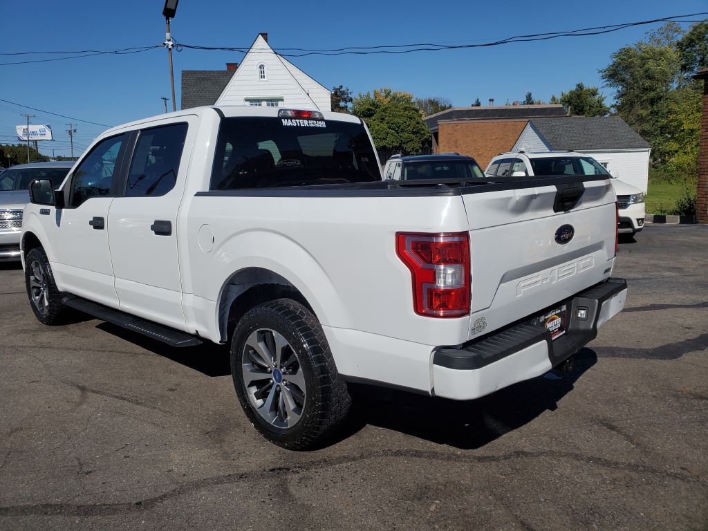 Photo 3 of this FORD F150