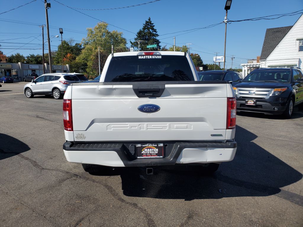 Photo 4 of this FORD F150