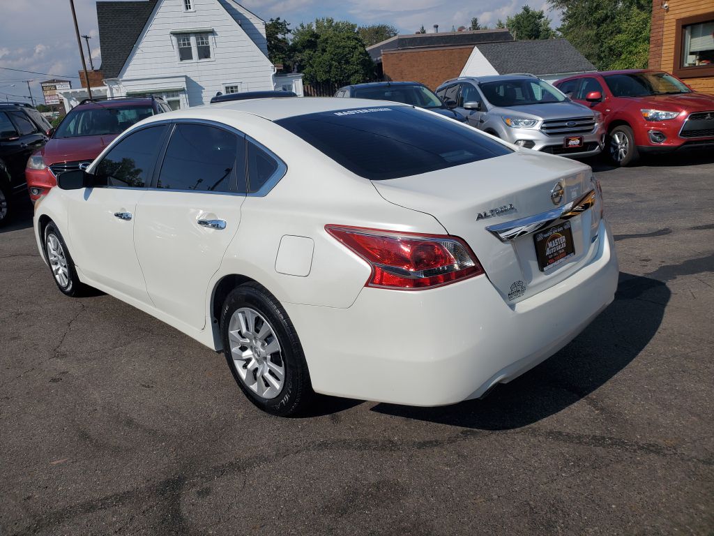 Photo 3 of this NISSAN ALTIMA