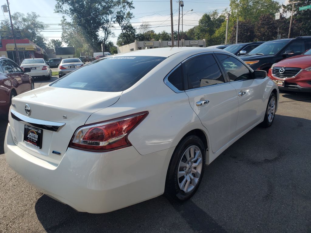 Photo 5 of this NISSAN ALTIMA