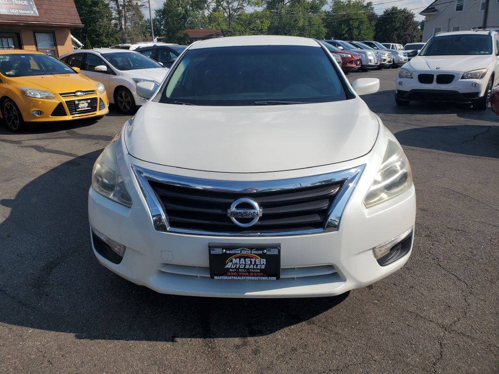 Photo 8 of this NISSAN ALTIMA