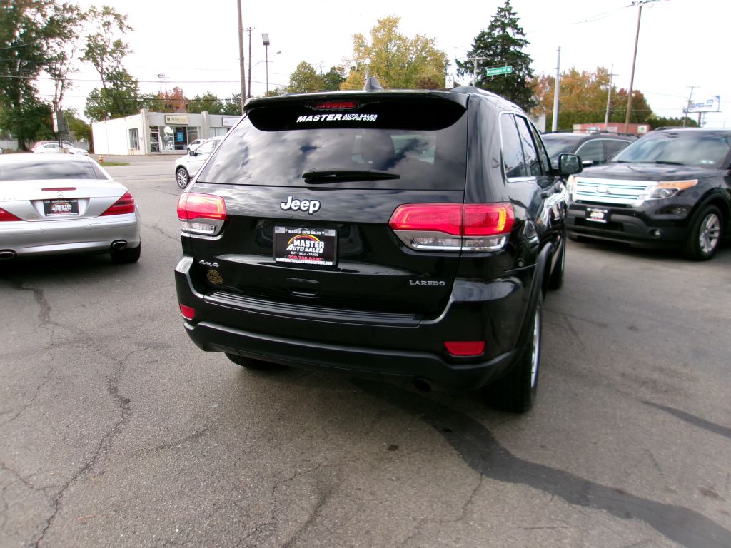 Photo 4 of this JEEP GRAND CHEROKEE