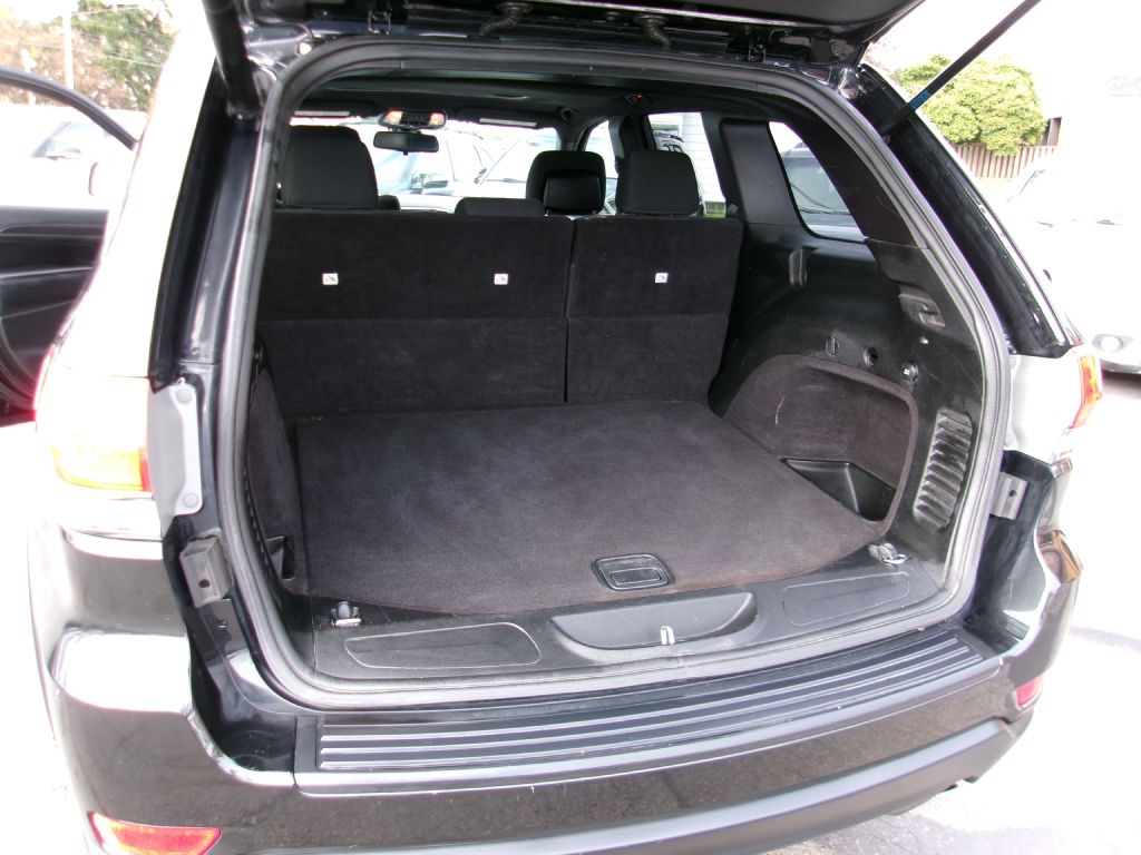 Photo 12 of this JEEP GRAND CHEROKEE
