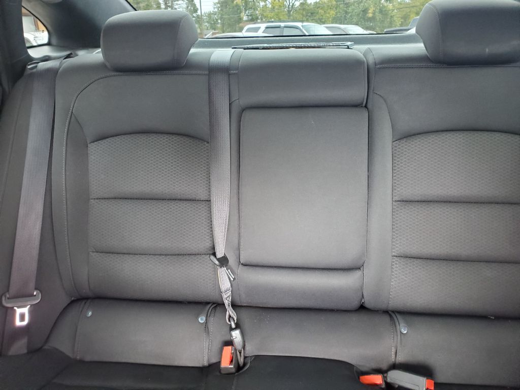 Photo 18 of this CHEVROLET MALIBU
