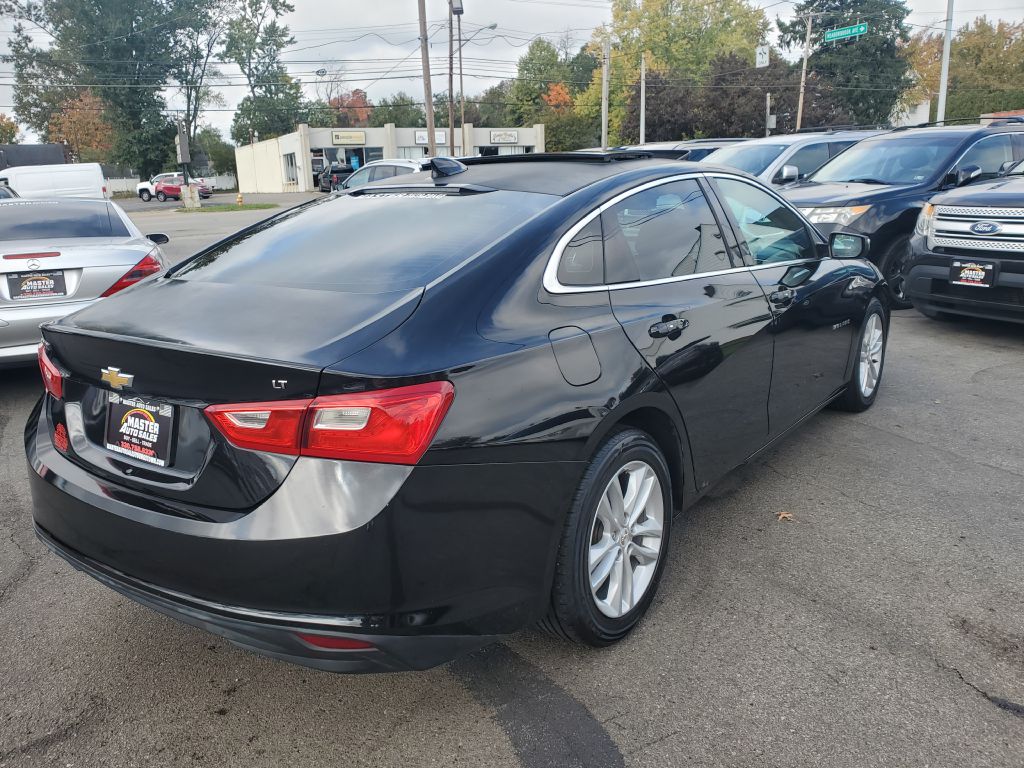 Photo 5 of this CHEVROLET MALIBU