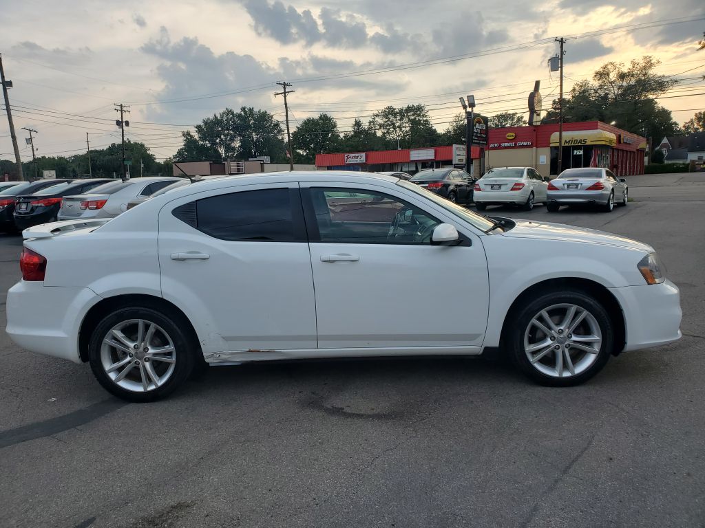 Photo 6 of this DODGE AVENGER