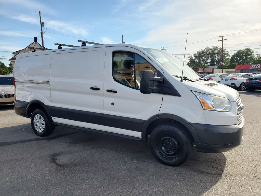 Photo 6 of this FORD TRANSIT