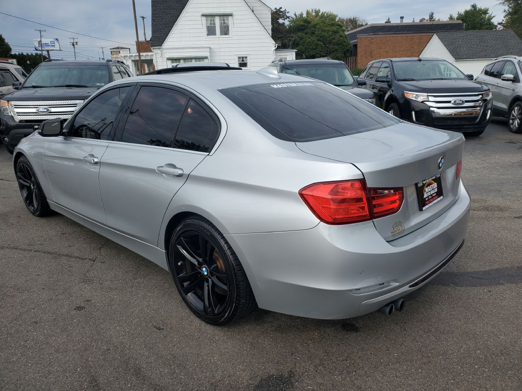 Photo 3 of this BMW 328