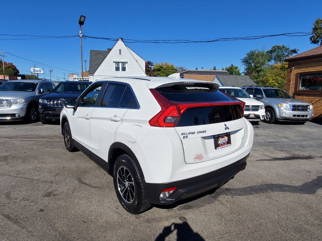 Photo 5 of this MITSUBISHI ECLIPSE CROSS