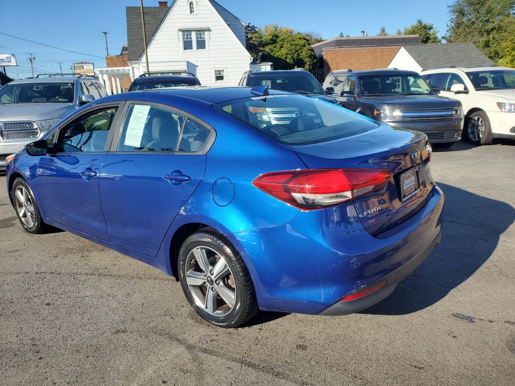 Photo 3 of this KIA FORTE
