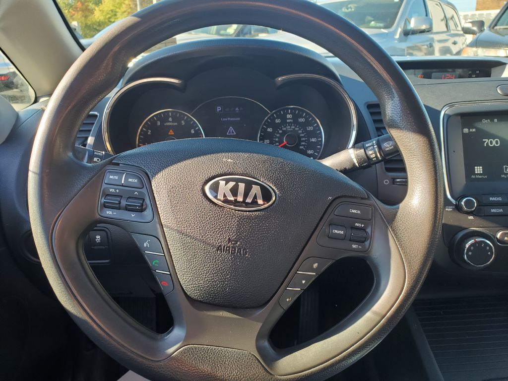 Photo 12 of this KIA FORTE
