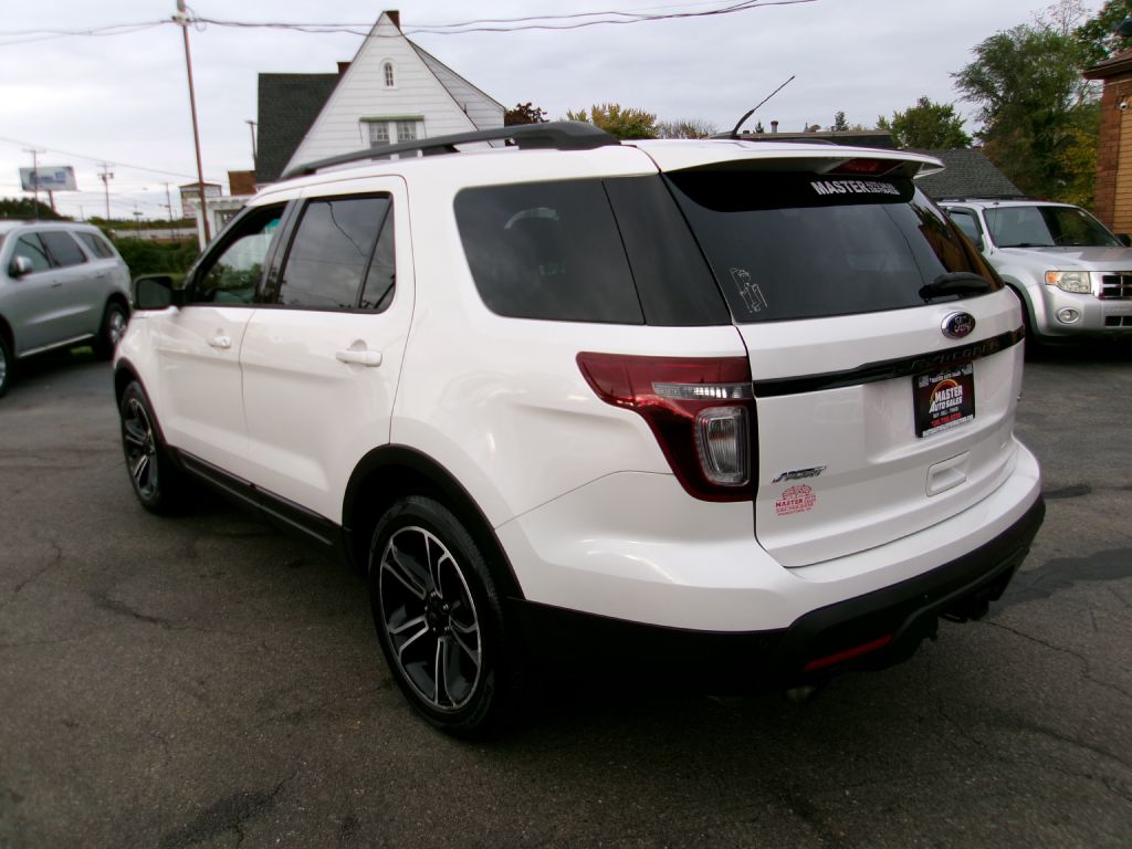 Photo 3 of this FORD EXPLORER