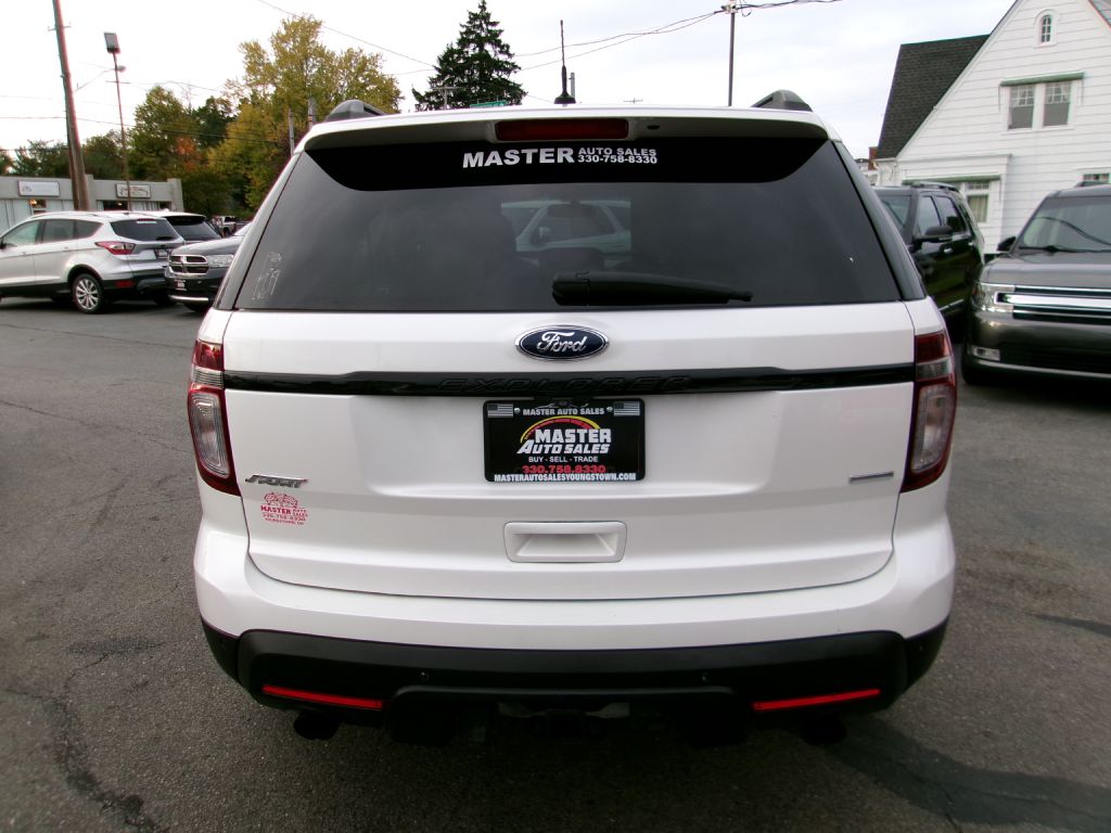 Photo 4 of this FORD EXPLORER