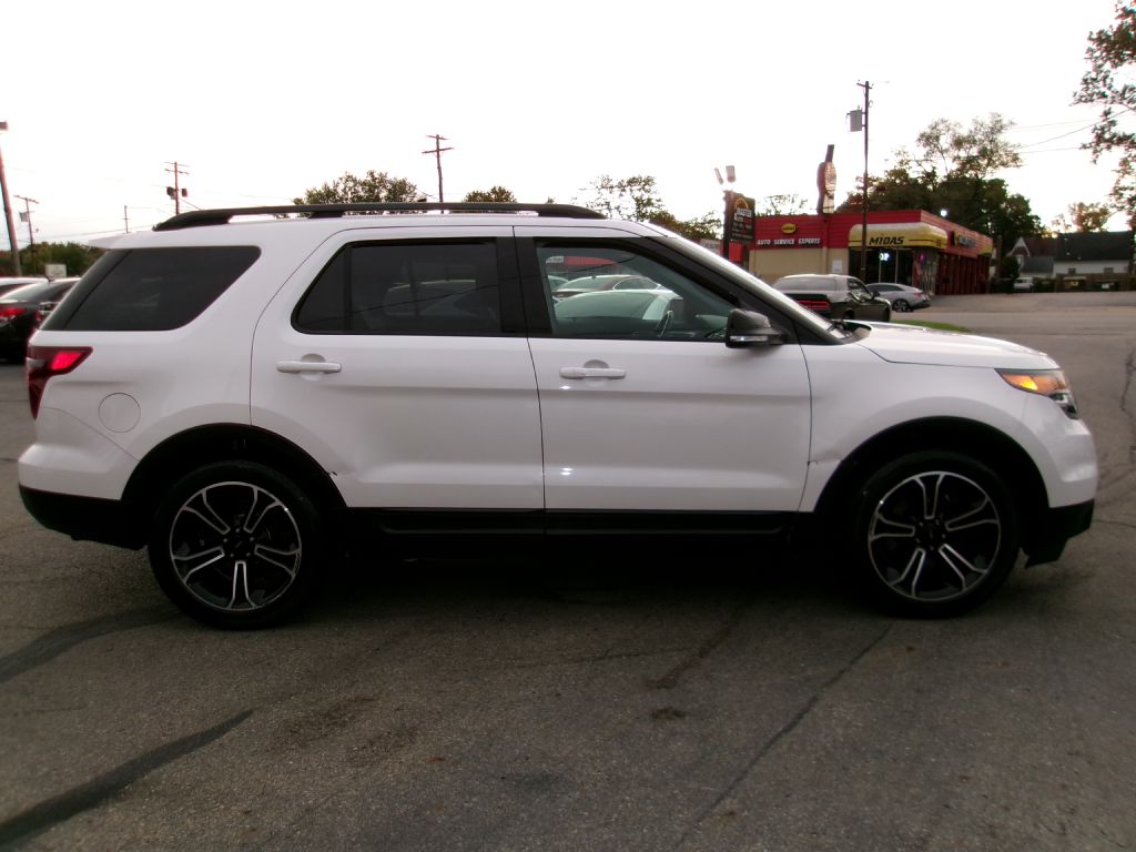 Photo 6 of this FORD EXPLORER