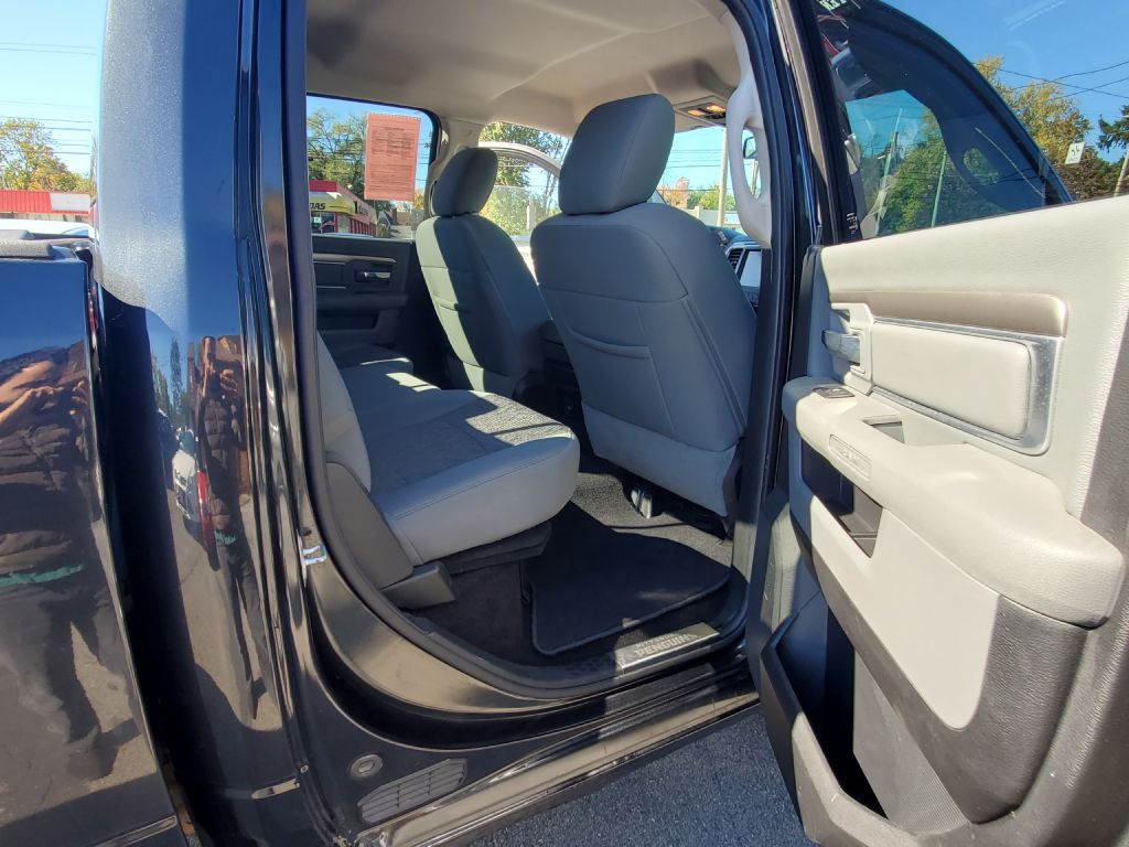 Photo 12 of this RAM 1500