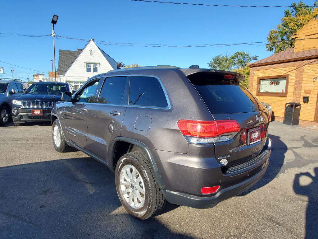 Photo 3 of this JEEP GRAND CHEROKEE