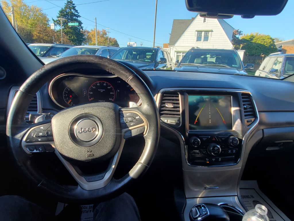 Photo 14 of this JEEP GRAND CHEROKEE
