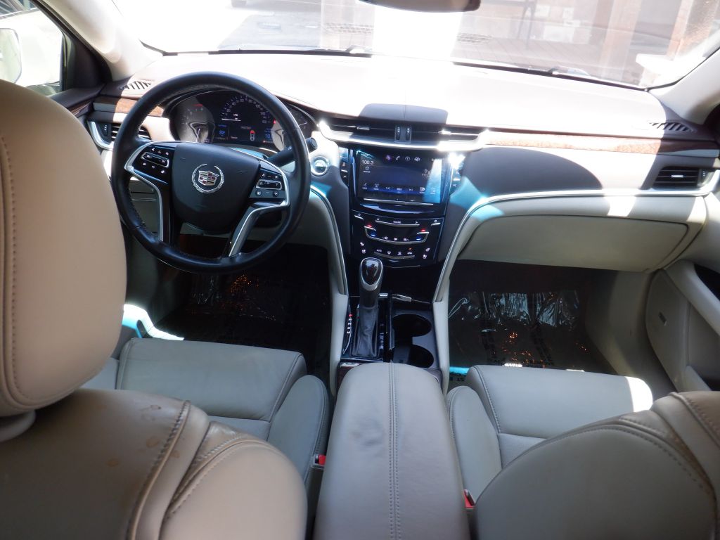 Photo 15 of this CADILLAC XTS