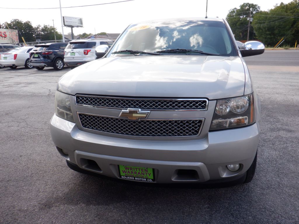 Photo 8 of this CHEVROLET SUBURBAN
