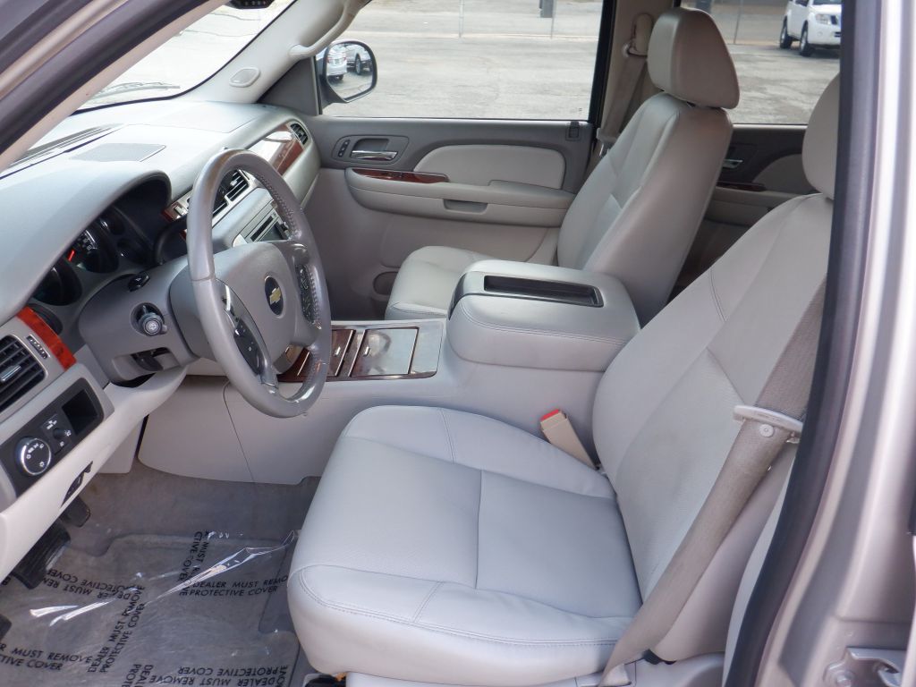 Photo 10 of this CHEVROLET SUBURBAN