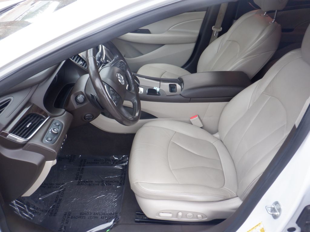 Photo 10 of this BUICK LACROSSE