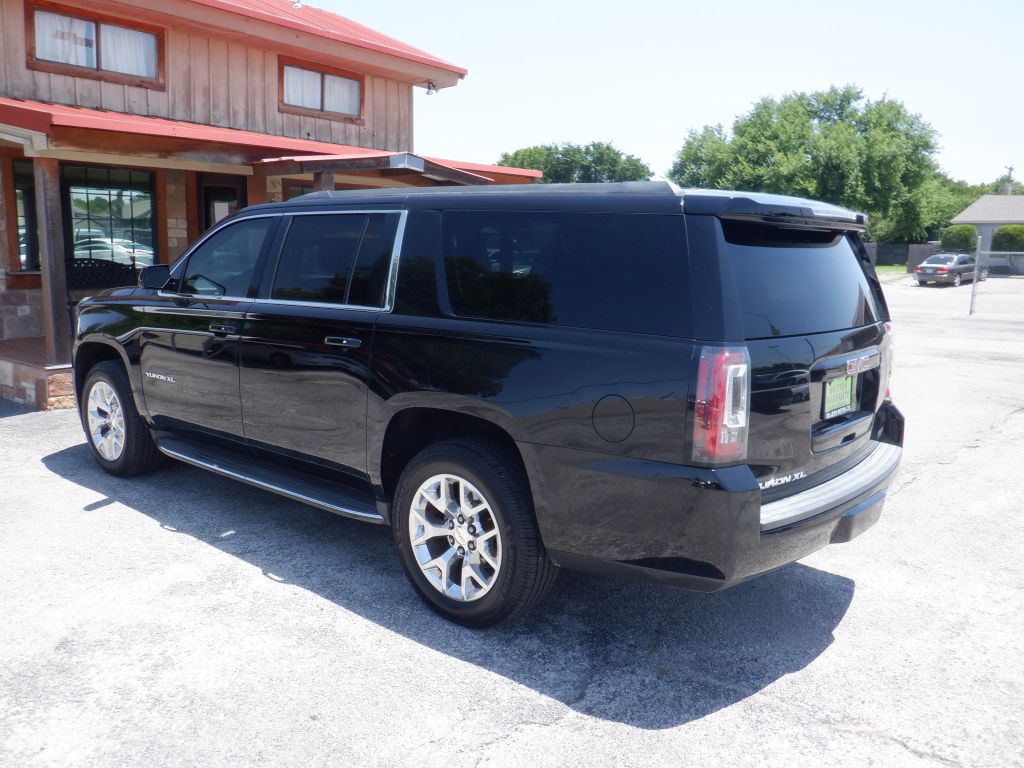 Photo 5 of this GMC YUKON XL