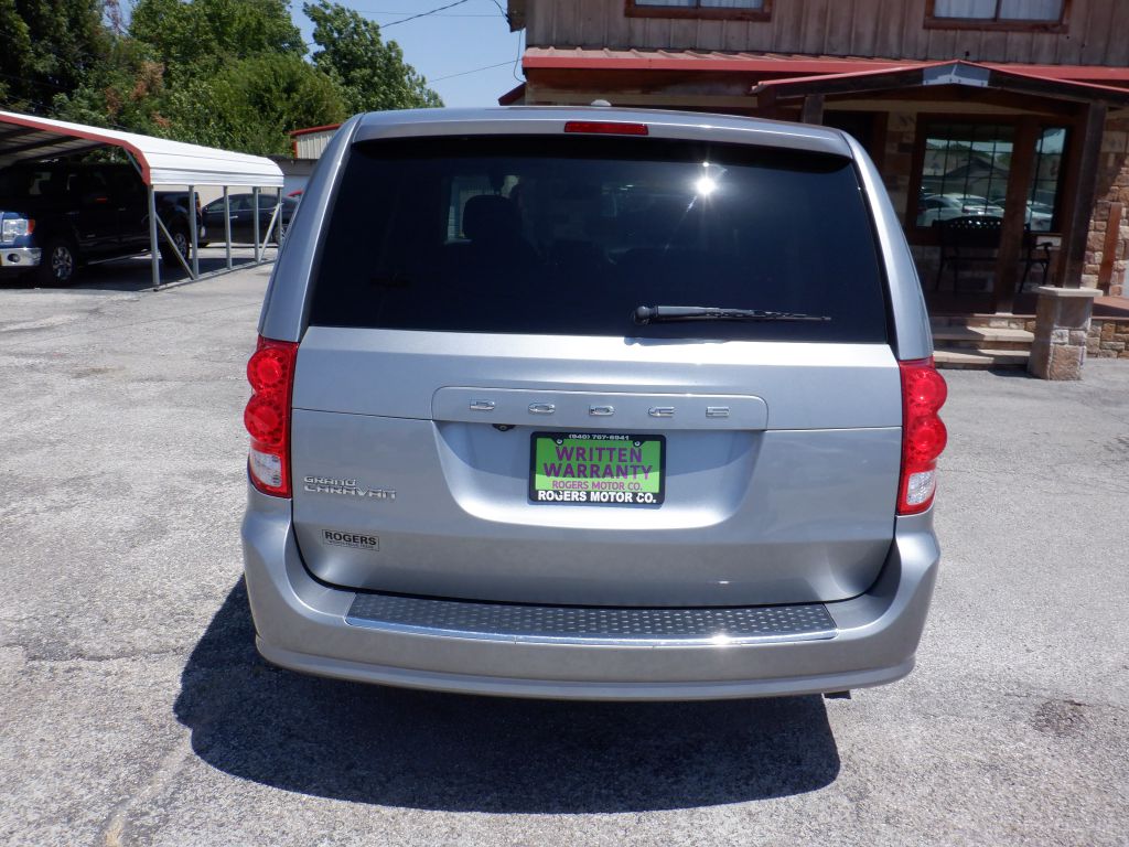 Photo 4 of this DODGE GRAND CARAVAN