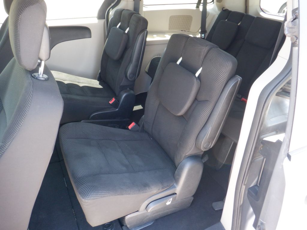 Photo 11 of this DODGE GRAND CARAVAN