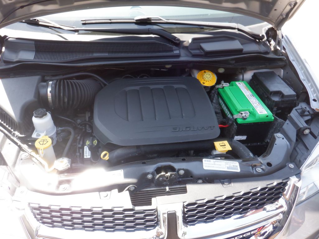 Photo 16 of this DODGE GRAND CARAVAN