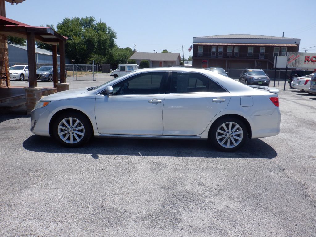 Photo 6 of this TOYOTA CAMRY