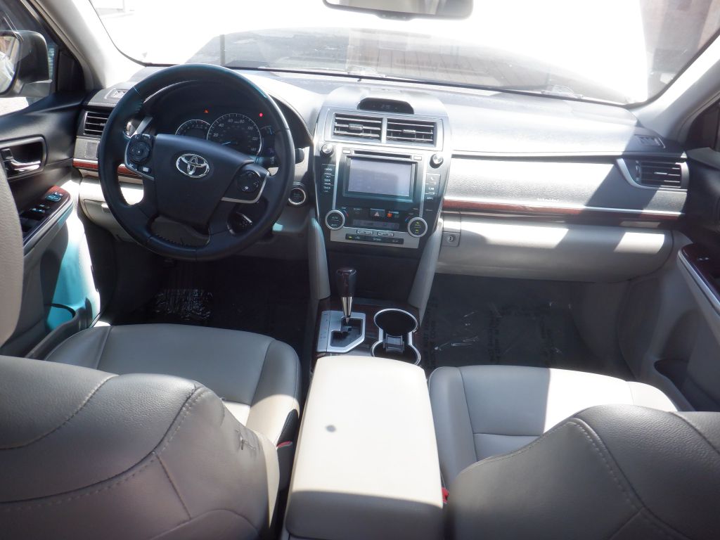 Photo 15 of this TOYOTA CAMRY