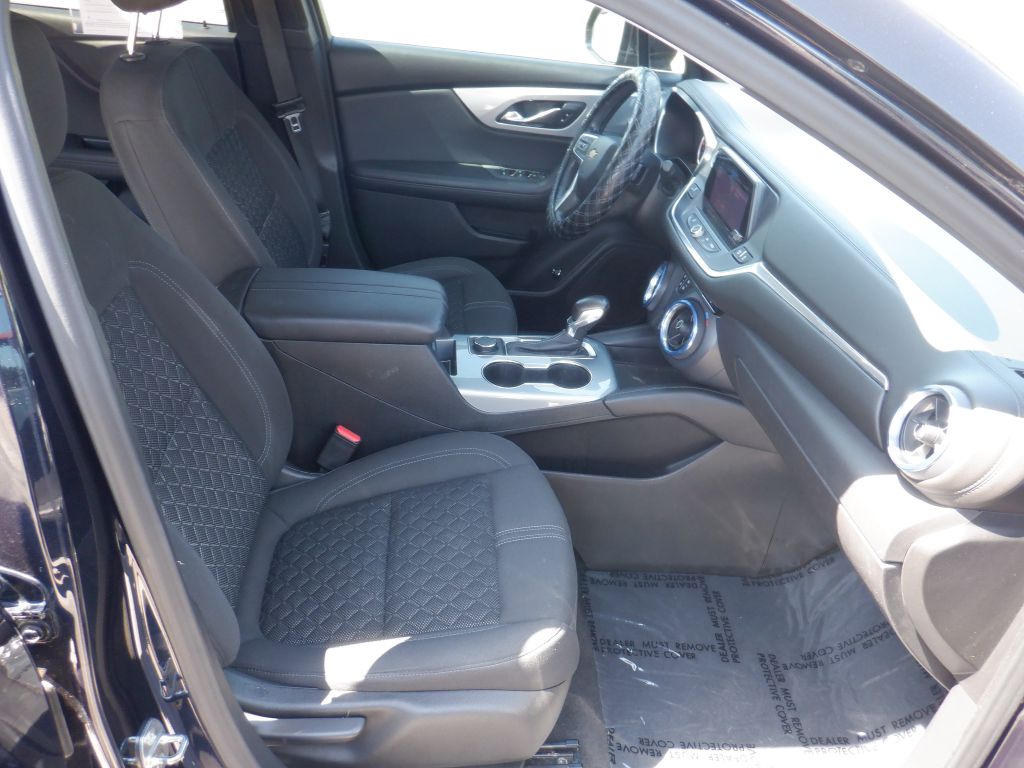 Photo 14 of this CHEVROLET BLAZER
