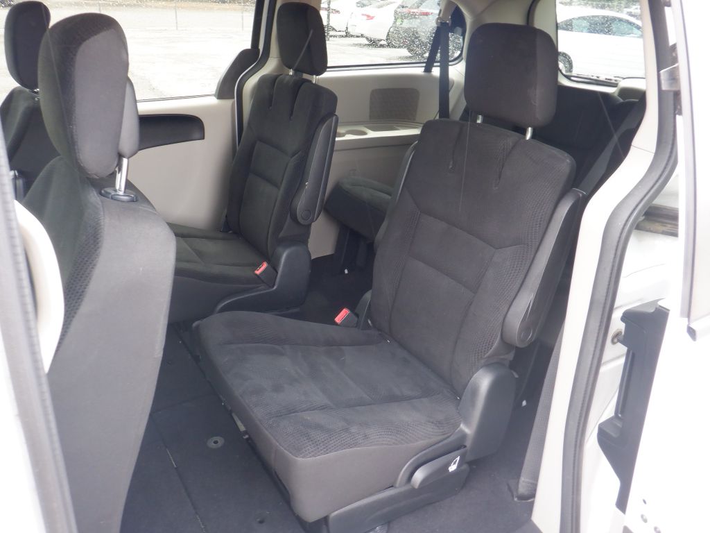 Photo 11 of this DODGE GRAND CARAVAN
